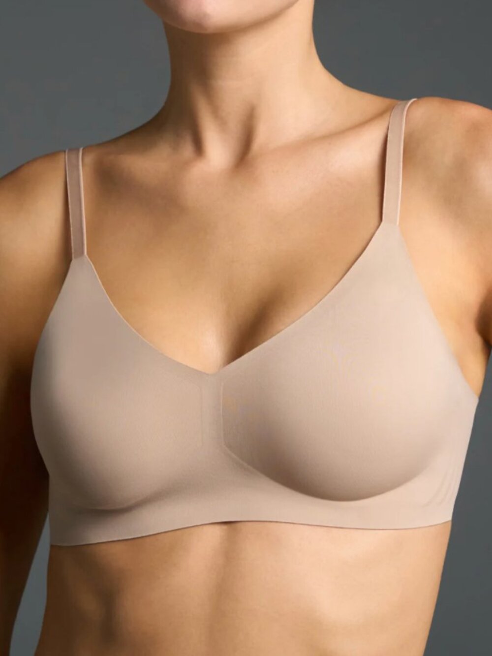 EBY Relief Bra XLDD Beige/Nude Seamless Wireless Smooths Stretch Tagless